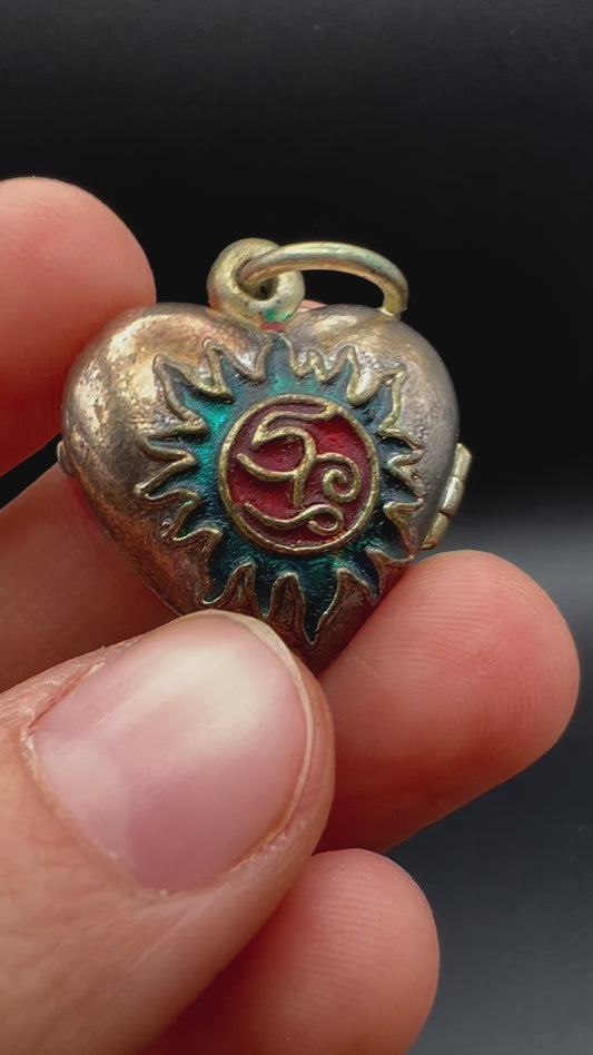 AMULETO CUORE INCANTATO DEL PLA TAPHIAN
