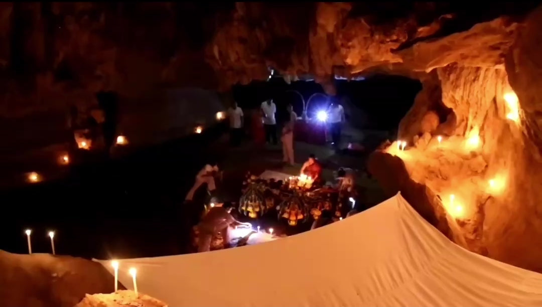 Carica il video: 